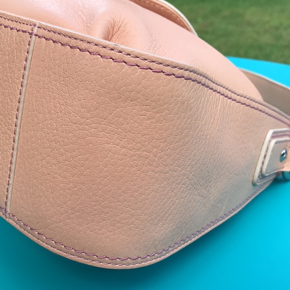 🔥Pristine Condition Marc Jacobs Studded Bow Bag Peach/Pink - Picture 11 of 13